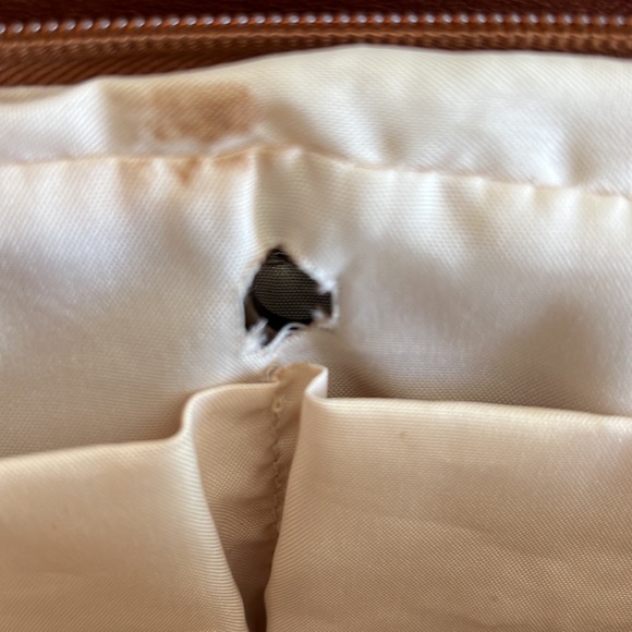 🔹 Claire Chase Crossbody Man Bag - Picture 8 of 12